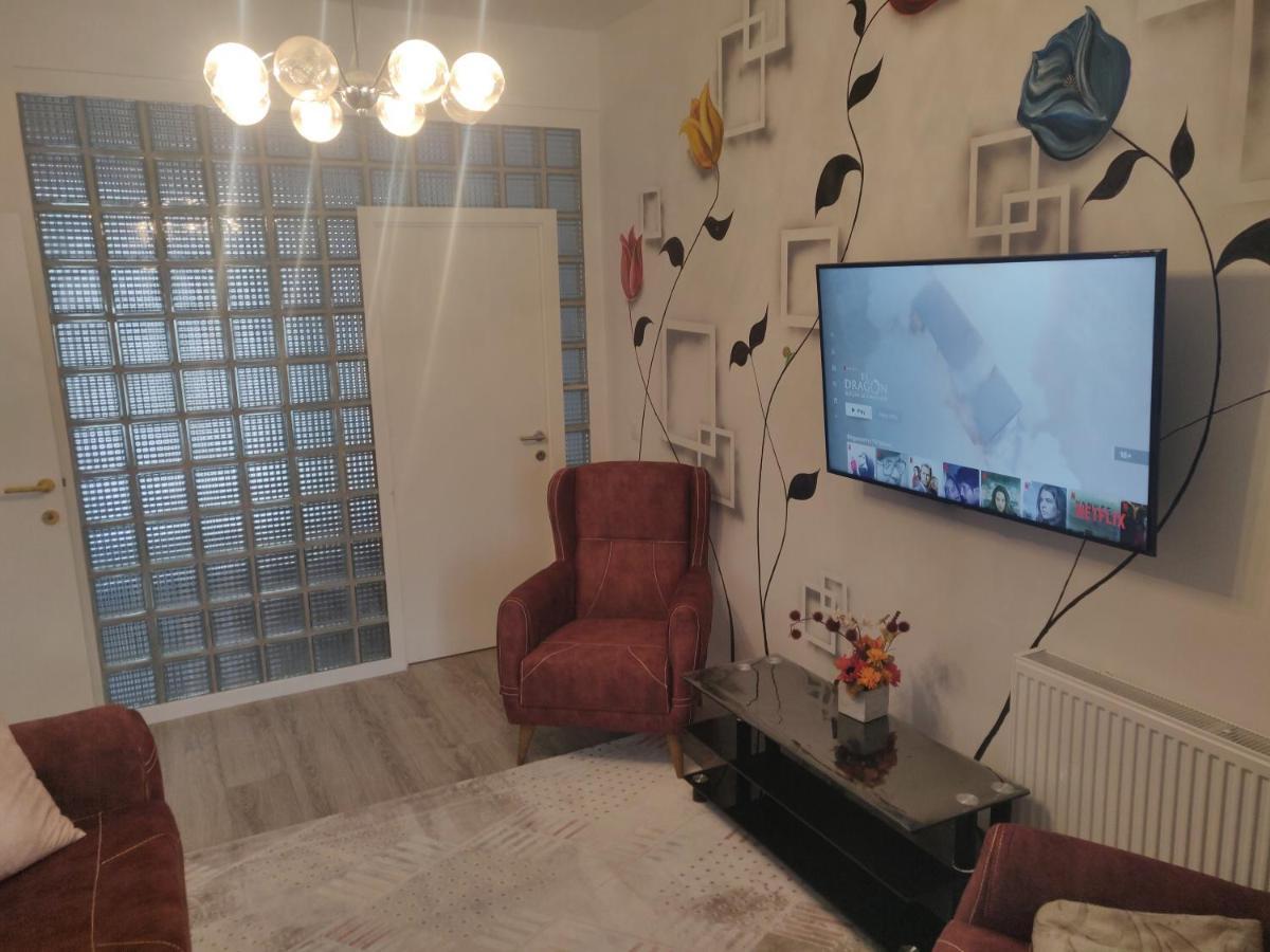 Your ! Apartment Antwerpen