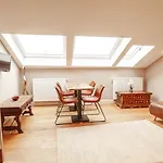 Luxury Suites Palace By Rikas Hotels