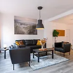Modern And Spacious Apartment In Antwerpen For 4 Bedrooms