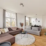 Surprimo - Gerenoveerd Appartement