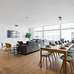 Cozy Antwerp - Cityview Family & Private Rooms Free Parking