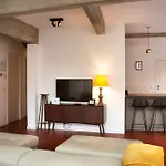 Light And Airy Apartment On Top Location - Industria In Historical Center