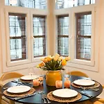 Le Faubourg Suites
