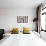 Comfortable Urban Retreat For 6 In Central Antwerp