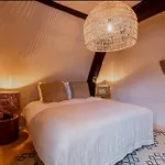 Luxury Apartment In Historic Antwerp !