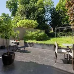B&B Baron Osy Suite Four Garden