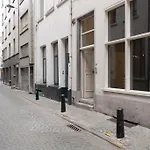 Y & L Villa
