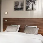 Antwerp Inn Hotel
