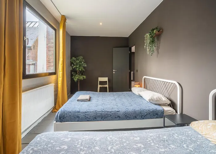 Two-Bedroom River Side Apartment In The Heart Of Antwerp