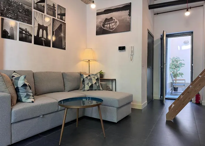 Modern Cozy Studio With Backyard