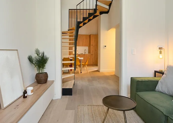 2 Bedroom Apartment 2 Min From Kmska