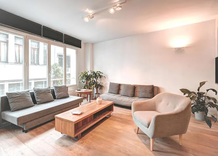 Light House Lodge. Apartment in Center of Antwerp
