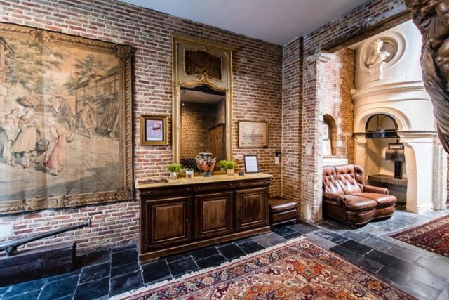 Hofmarkgraaf - Unique In Historic Mansion Apartment Antwerp