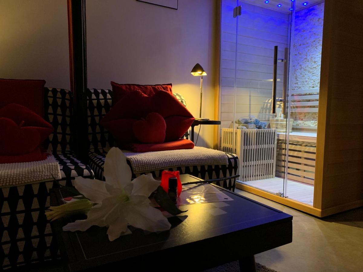 Wellness Loft With Sauna, Jacuzzi, Roof Terrace & Amazing View Appartement Antwerpen