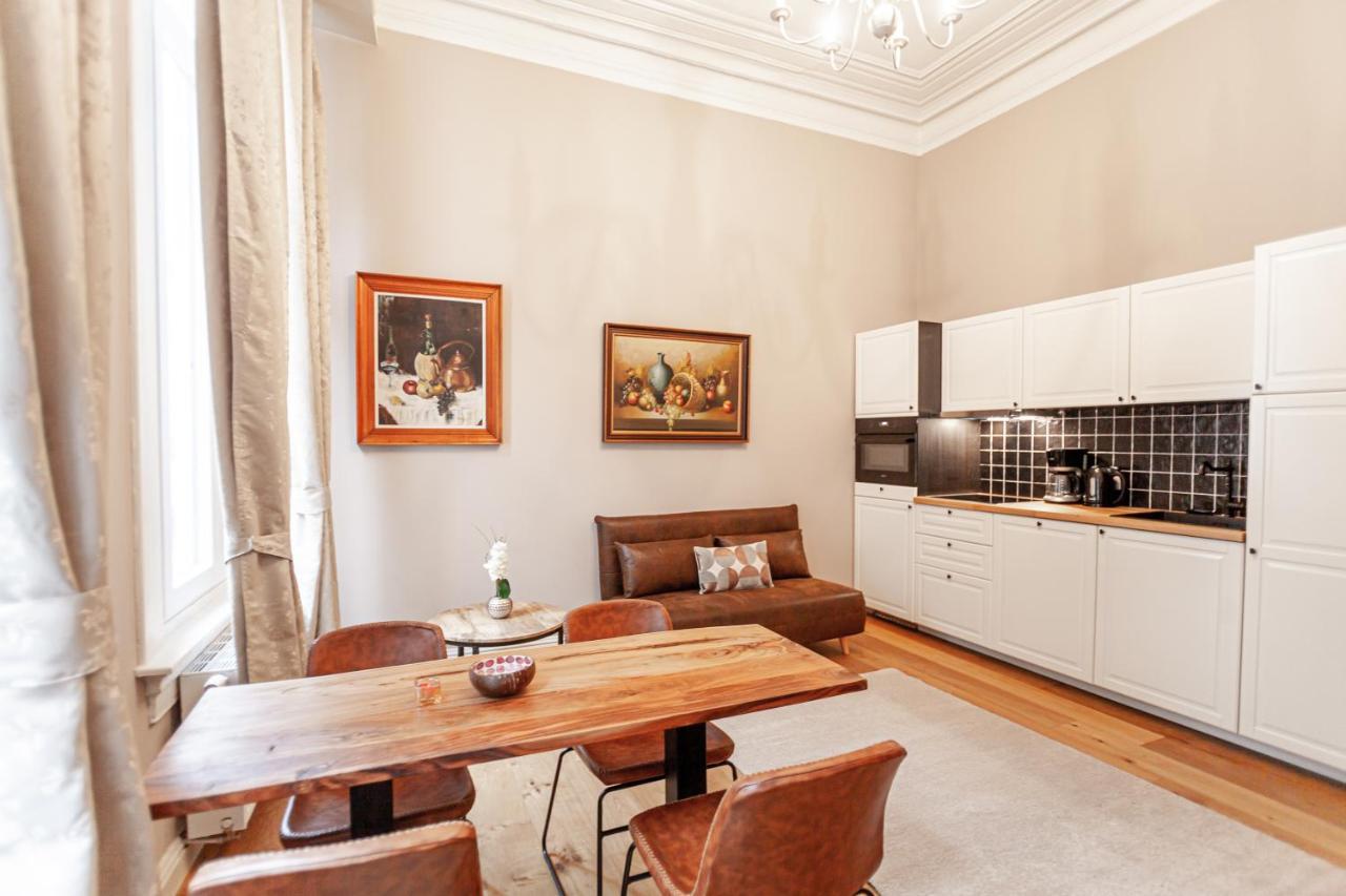 Luxury Palace By Rikas Appartement Antwerpen