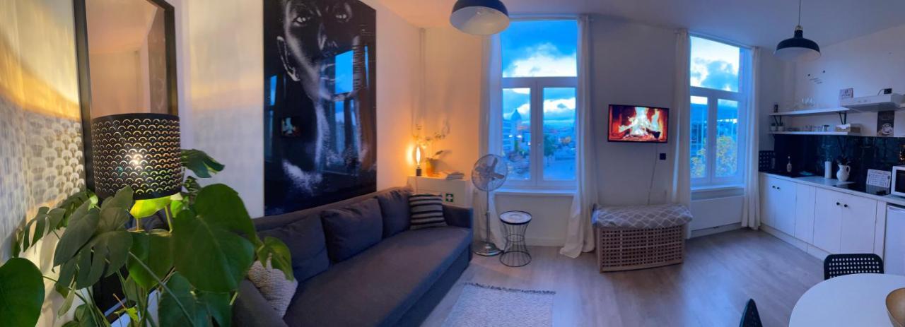 Sleep - Black And White Modern Flat With Cityview Appartement Antwerpen