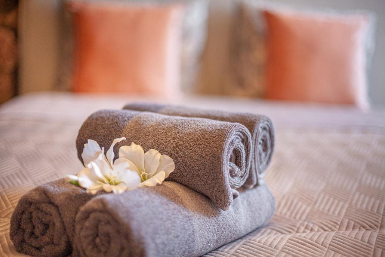 Luxury Suites Royal Apartment *