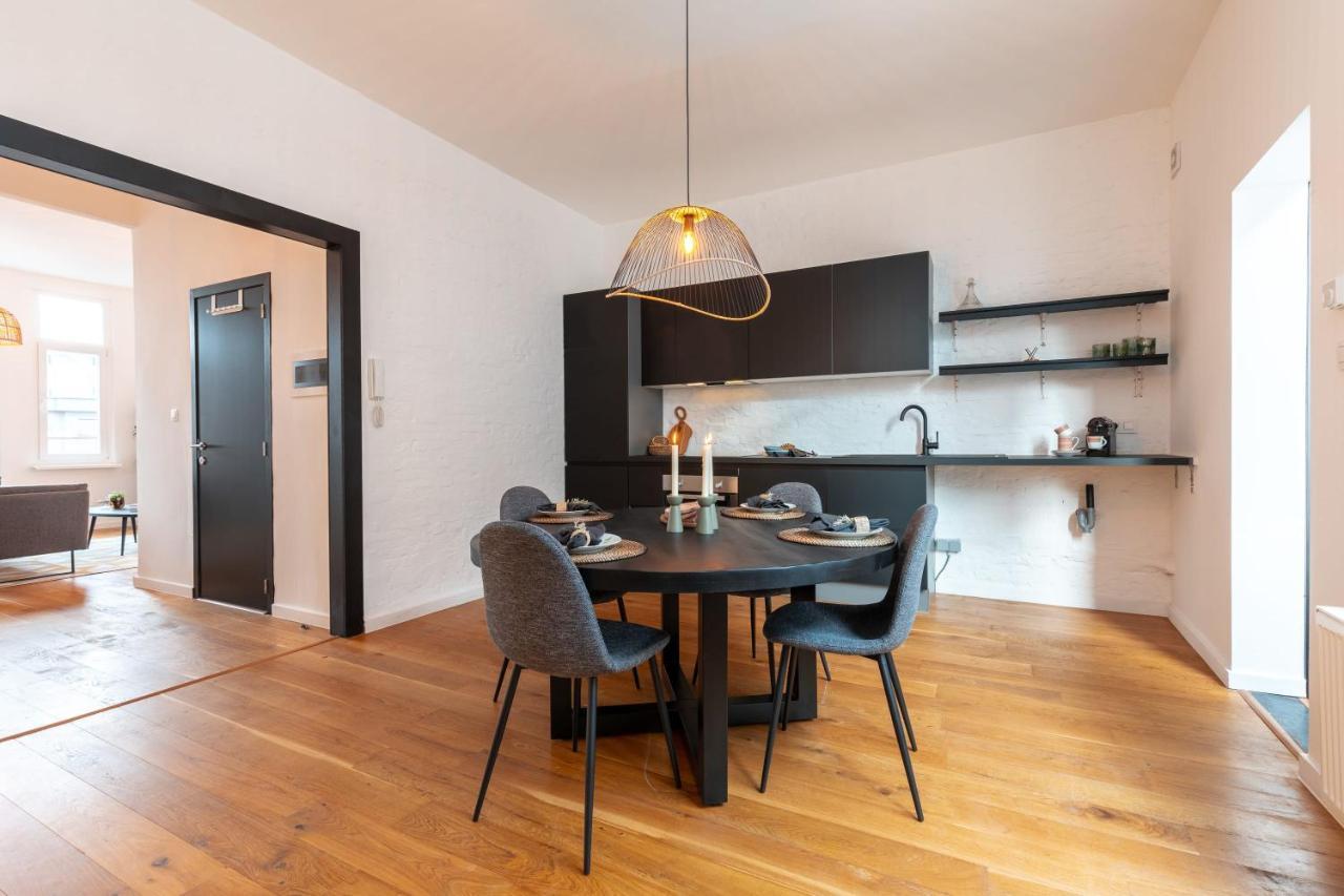 Super Cozy 2 Bedroom Apt Near Station