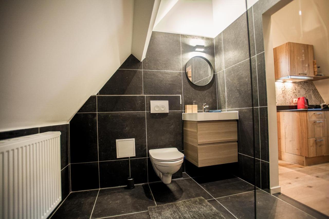 Luxury Riverside By Rikas Apartment *