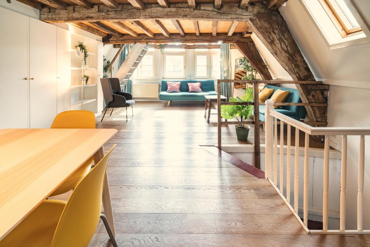 Apartment The Charming Hendrik Square Antwerpen