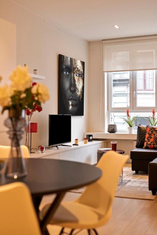 Located Cozy Next To Kmska Apartment *