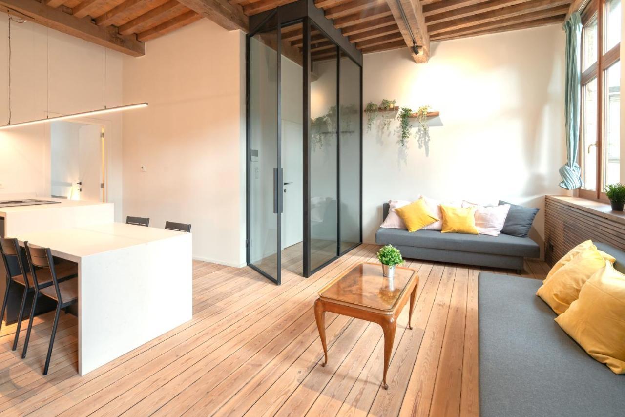 The Hendrik Square Apartment