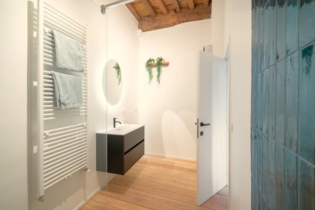 The Hendrik Square Apartment *