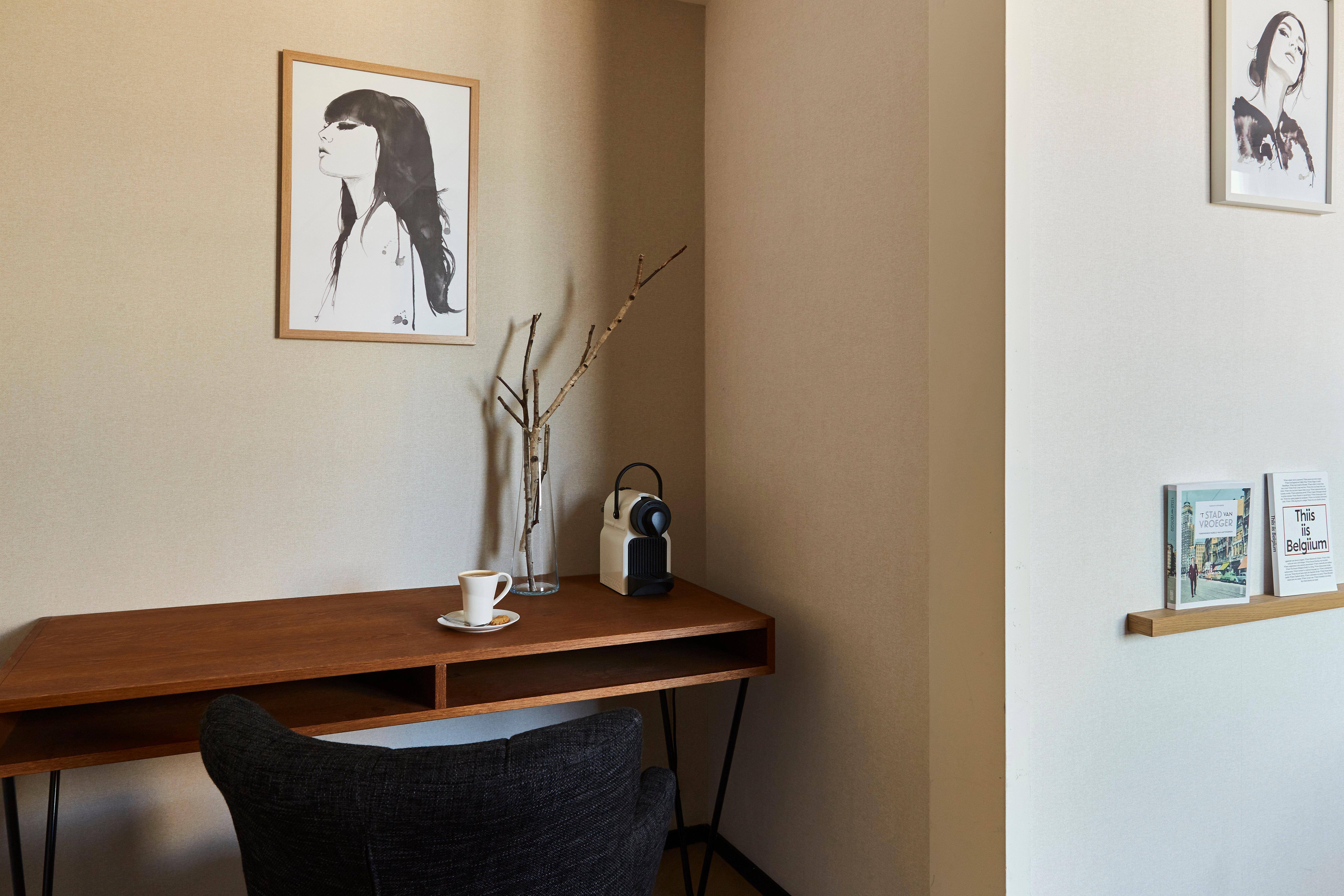 Hotel Indigo Centre By Ihg 4*