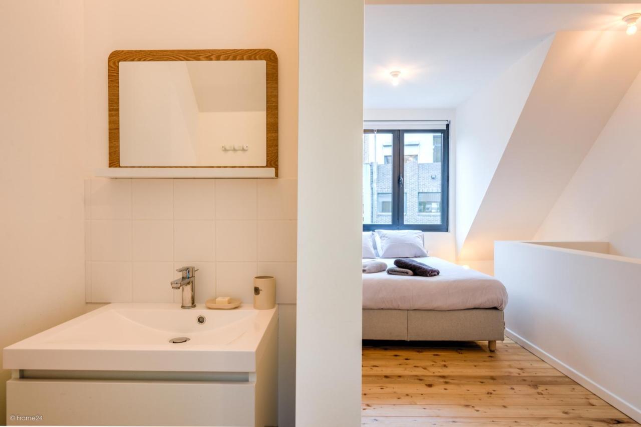 Apartment Stylishly Furnished Private In A Vibrant Area Antwerp