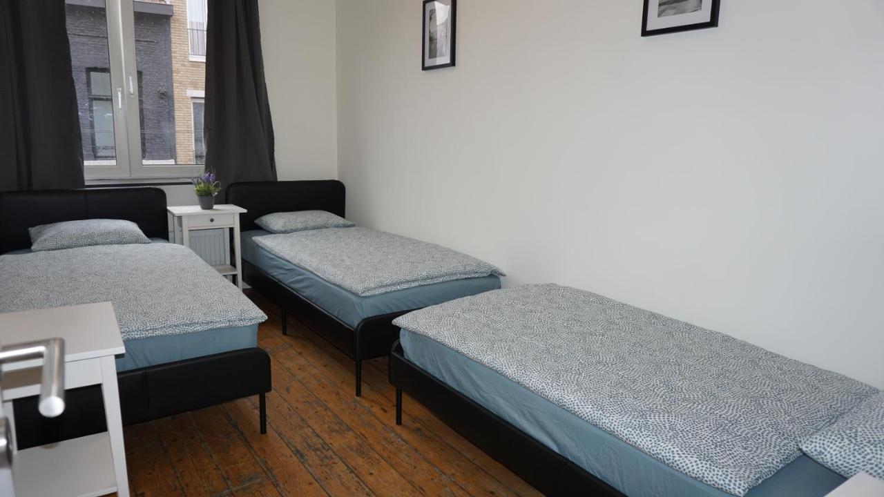 House Jane 4 Sleeping Rooms, Big Terrace. Holiday home
