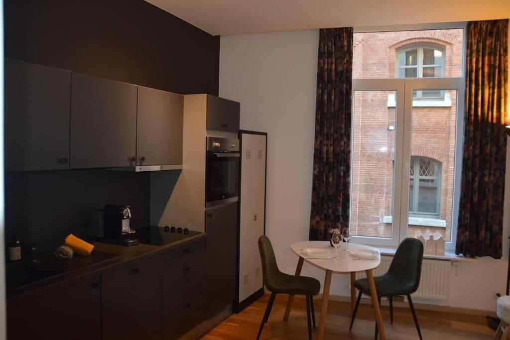 Hippe In Historisch Gebouw In Oude Centrum Appartement