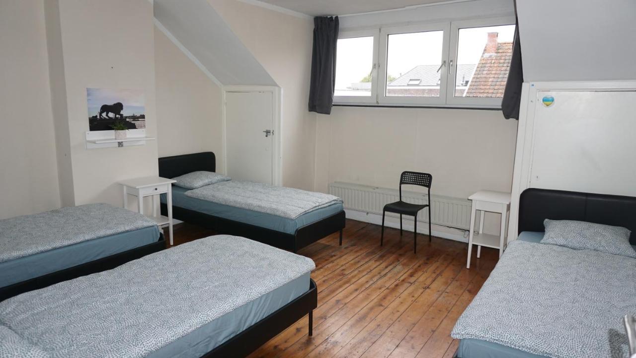 House Jane 4 Sleeping Rooms, Big Terrace. Vakantiehuis Antwerpen