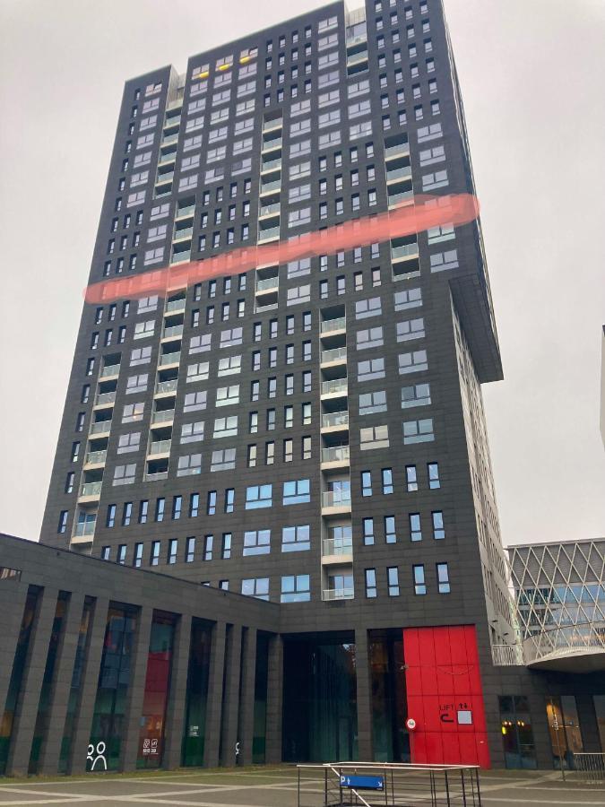 London Tower - Antwerp