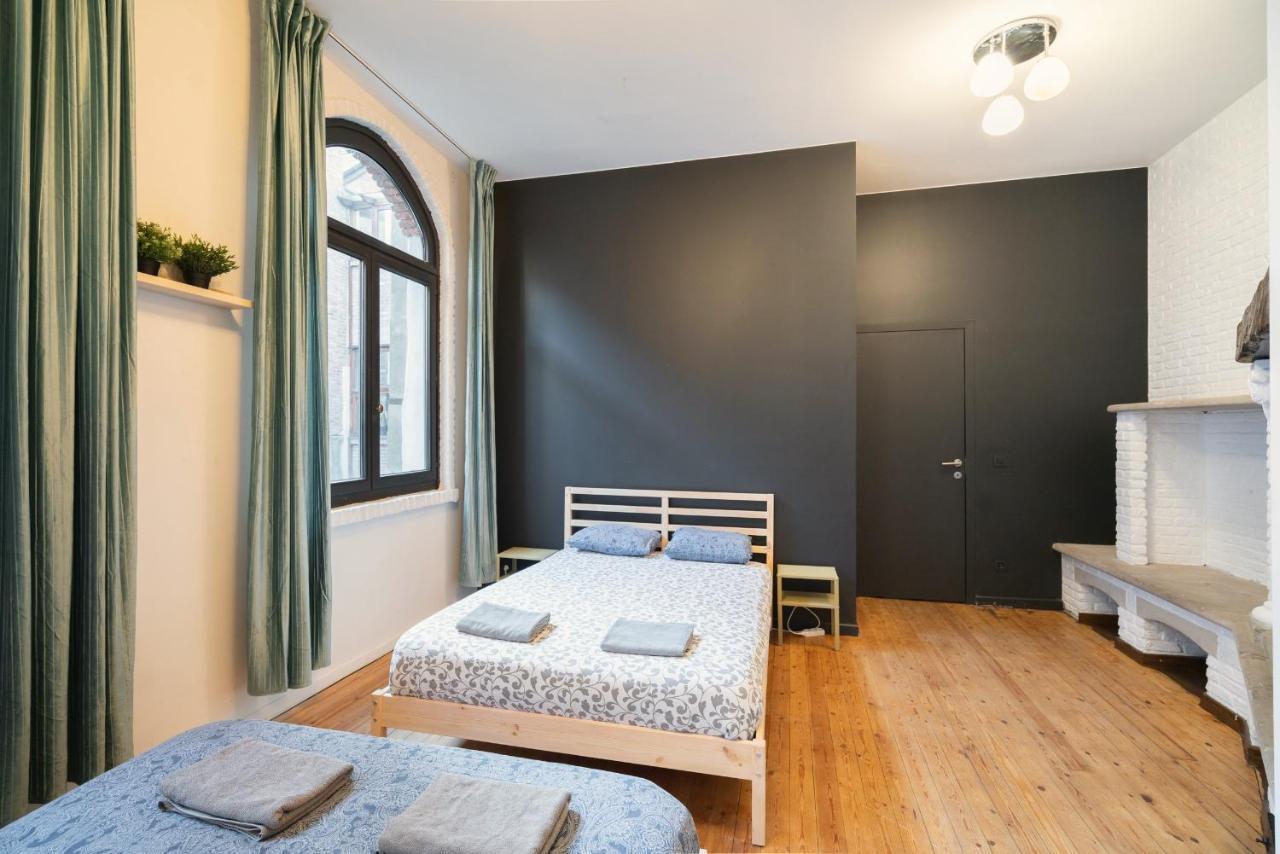 Apartment Two-bedroom River Side In The Heart Of *