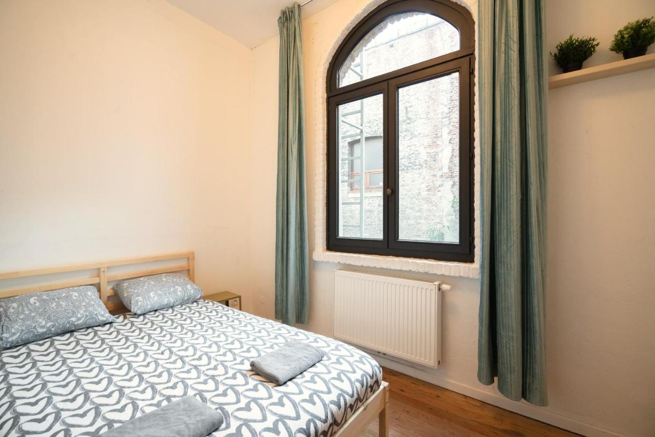 Apartment Charming Two-bedroom River Side