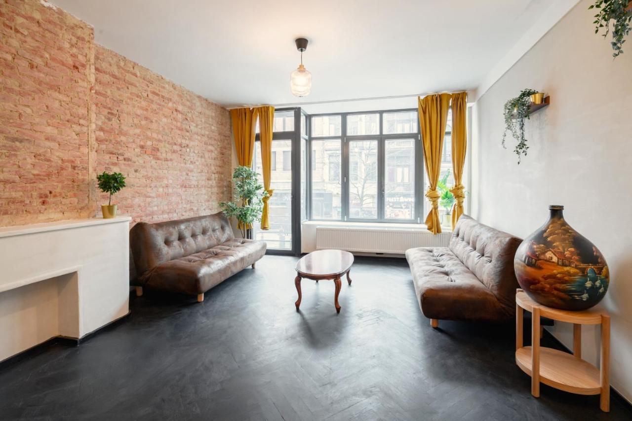Charming And Spacious Center Apartment *