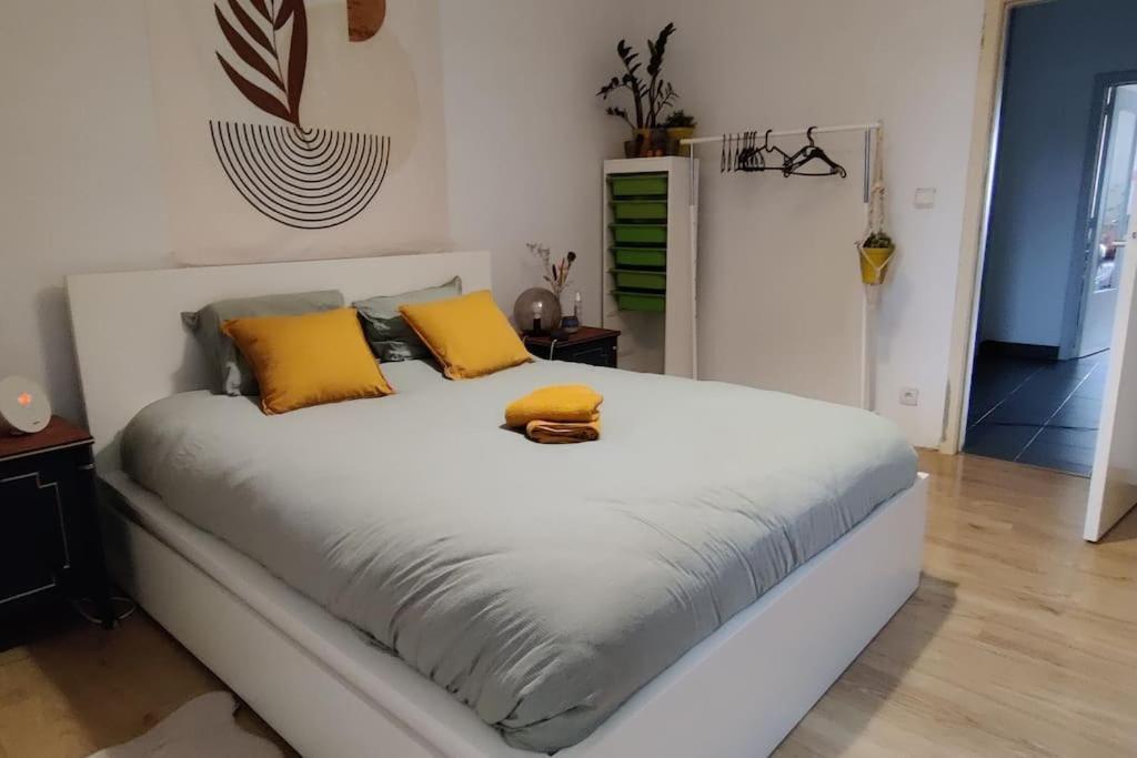Apartment Private In *