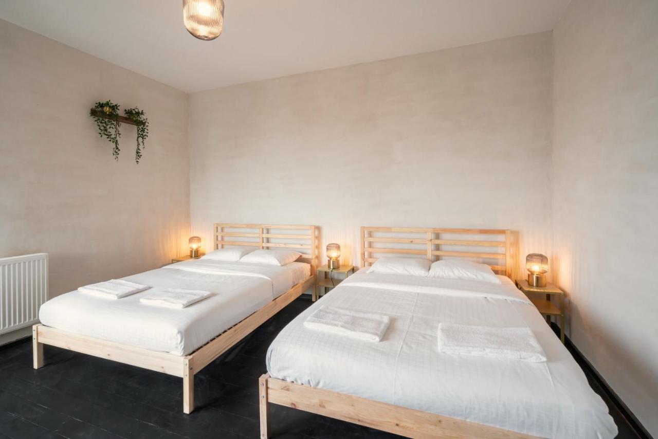 Two-bedroom In The Heart Of Apartment