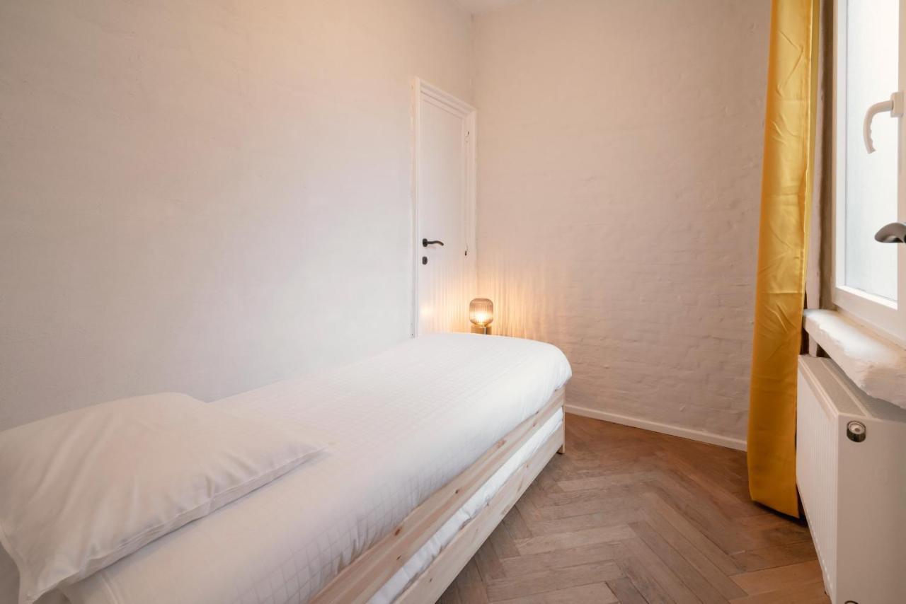 Center Apartment *