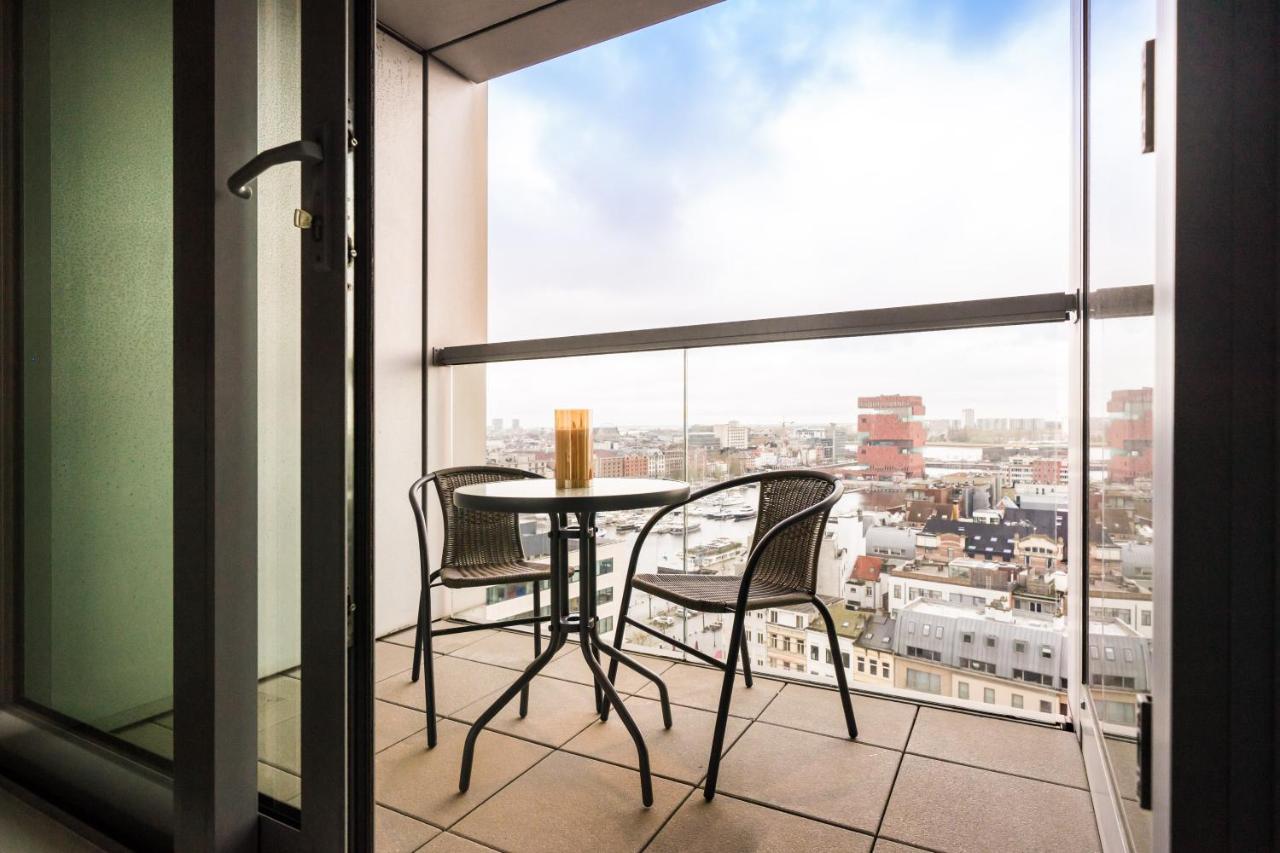 London Tower - Apartment *