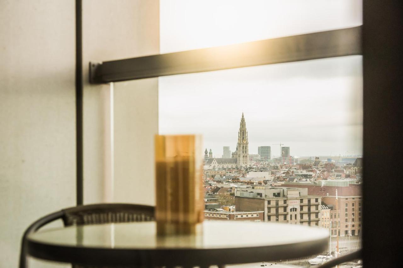Apartment London Tower - *