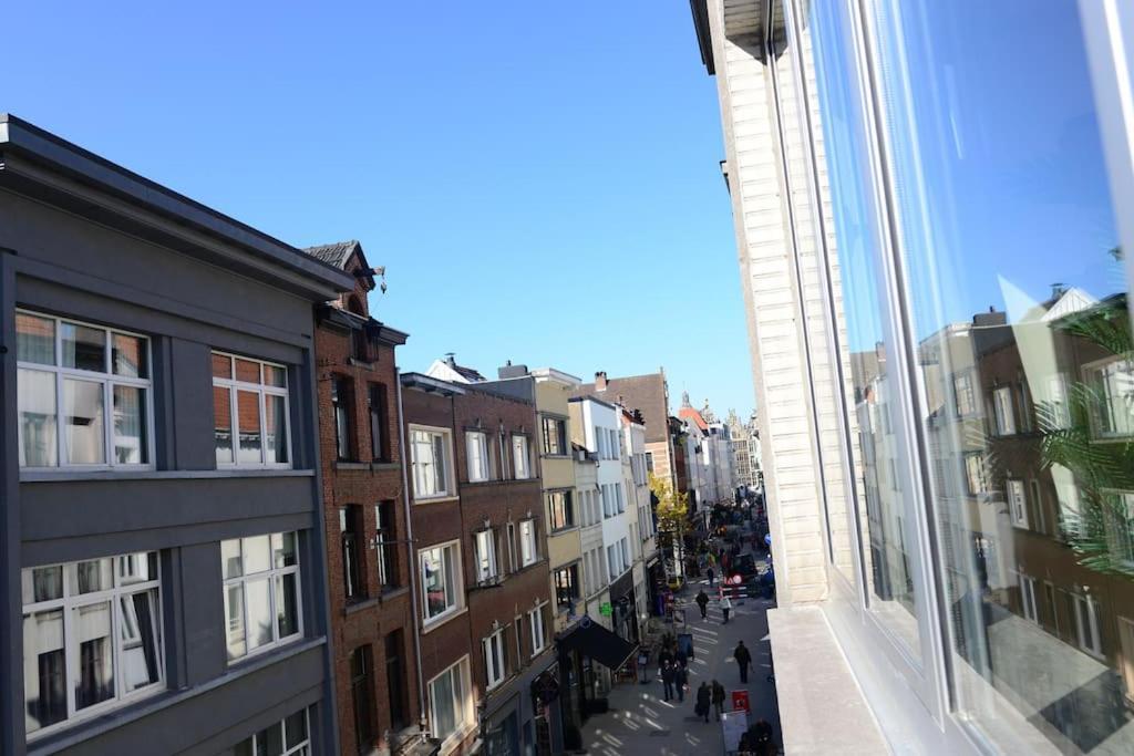 Downtown 2 Bdr ***** 3 Antwerp