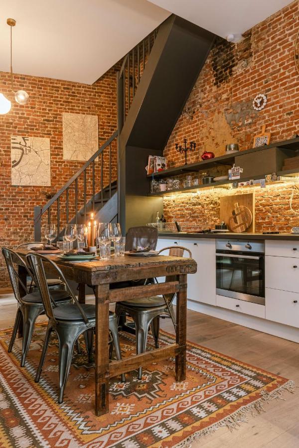 Apartment Cozy With Terrace In The Heart Of