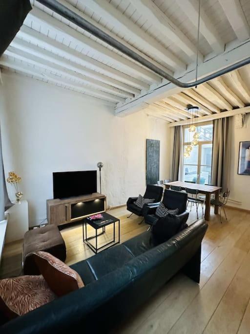 Charmante Woning In Center * Antwerp