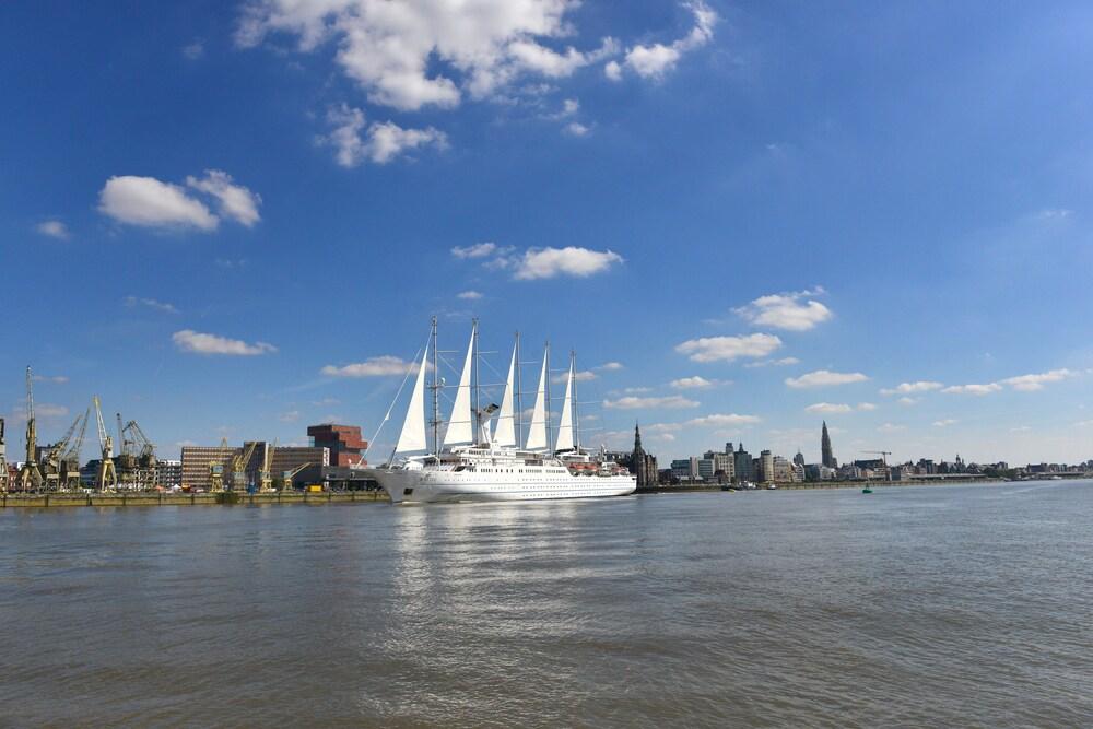 Hotel Docklands Antwerp