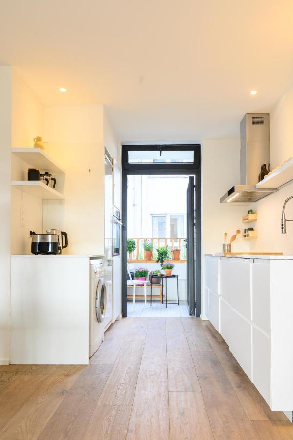 Stylish And Spacious Center Apartment