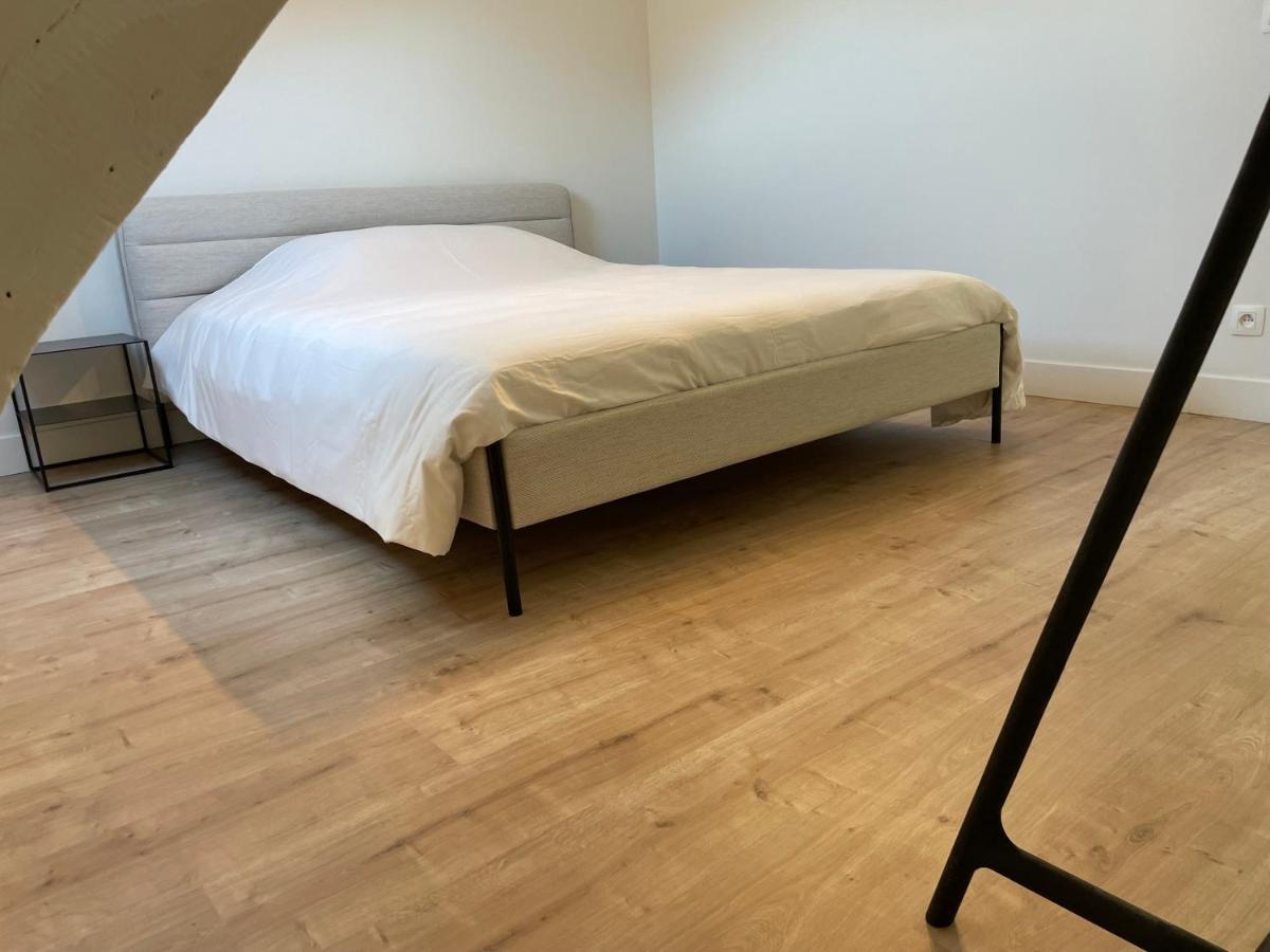 Cozy Near Center Apartment *