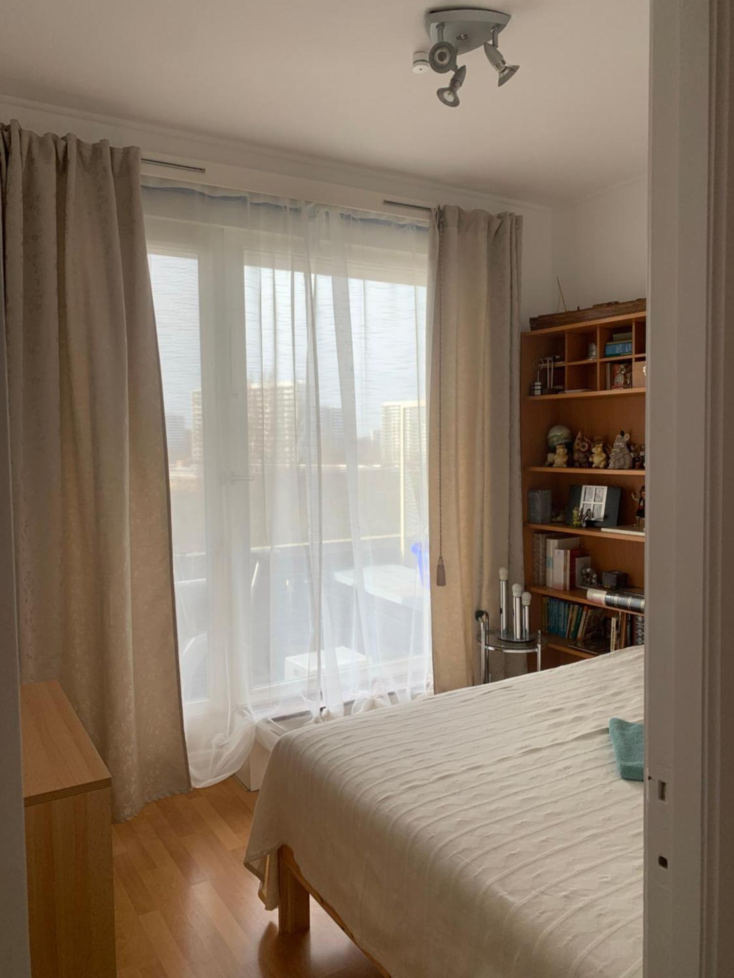 Linkerover- City Centre & Cathedral View Apartment Antwerp
