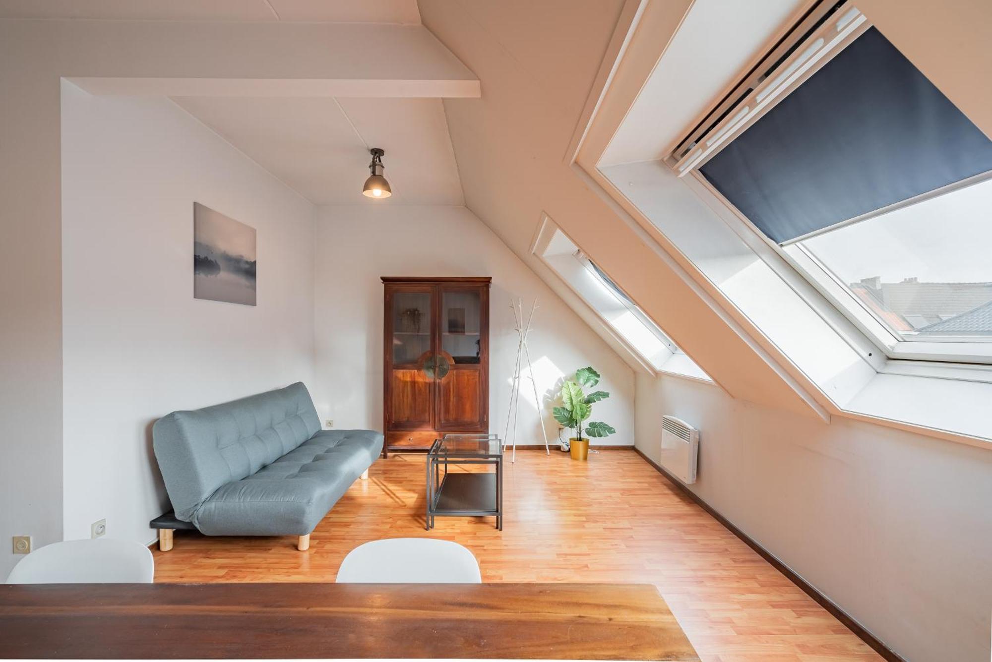 Bright In The Heart Of Apartment