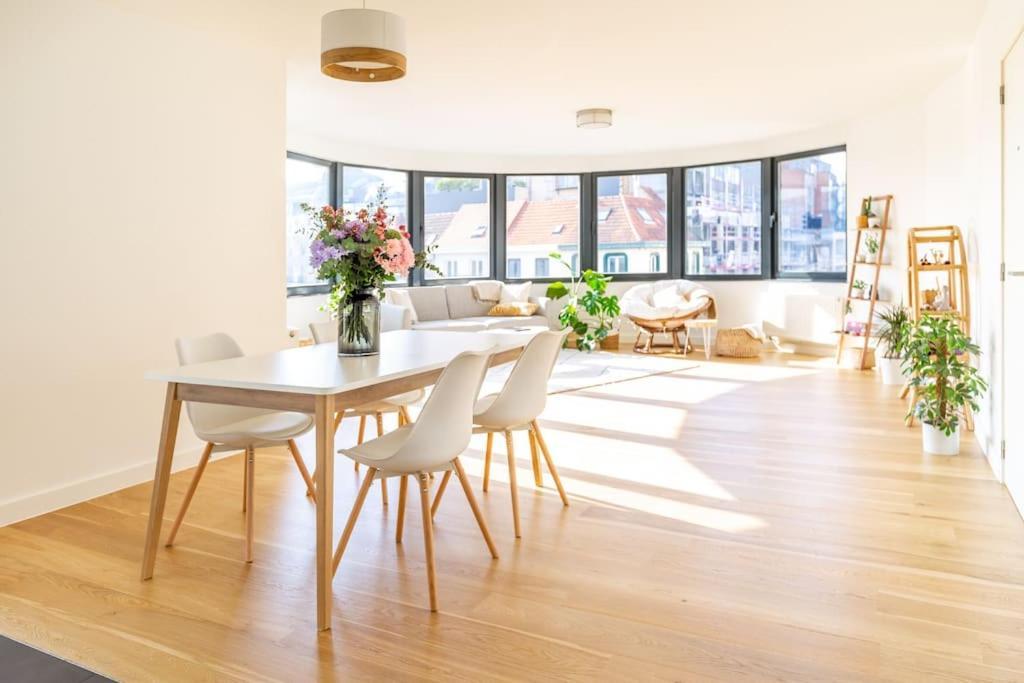 Private Penthouse With Unique View -